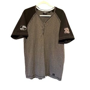 Harley Davidson Men's Gray and Black Distressed Shirt Size XL